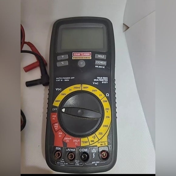 Craftsman Professional: True RMS Multimeter (81077) - Picture 2 of 3
